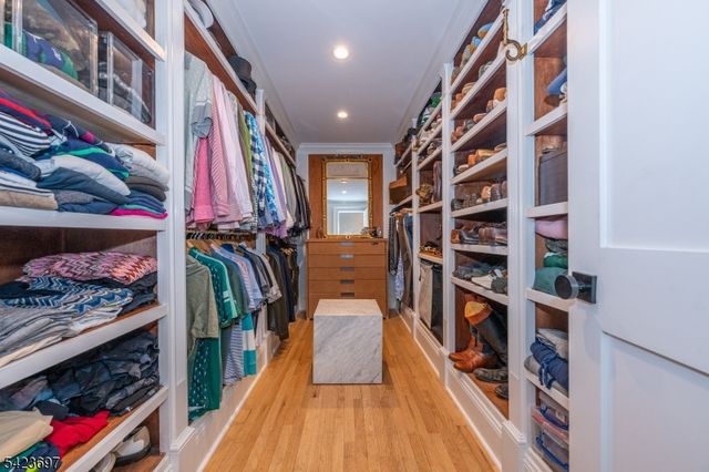 45 Village Road, Harding Twp., NJ 07976
