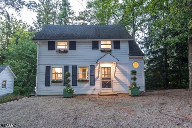 45 Village Road, Harding Twp., NJ 07976