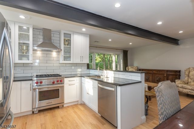 45 Village Road, Harding Twp., NJ 07976