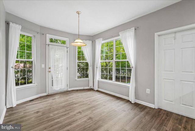 905 ROYAL ELM CT, Herndon, VA 20170