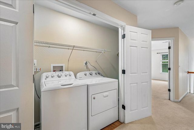 905 ROYAL ELM CT, Herndon, VA 20170