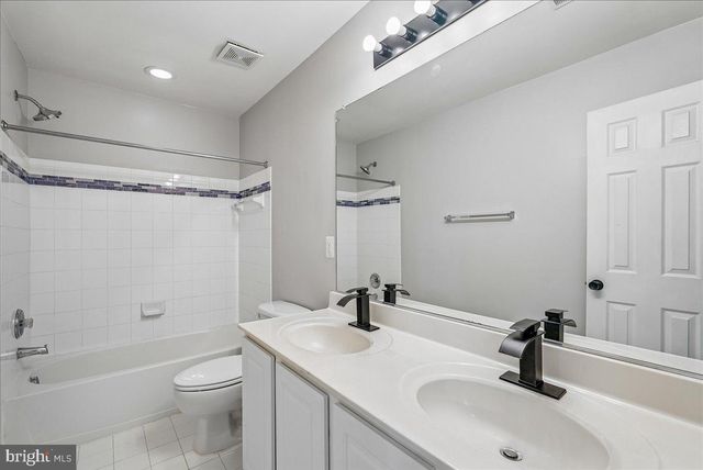 905 ROYAL ELM CT, Herndon, VA 20170