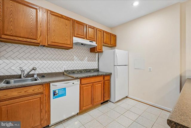 905 ROYAL ELM CT, Herndon, VA 20170