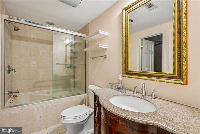 905 ROYAL ELM CT, Herndon, VA 20170