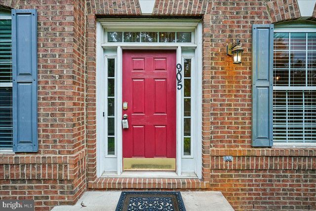 905 ROYAL ELM CT, Herndon, VA 20170