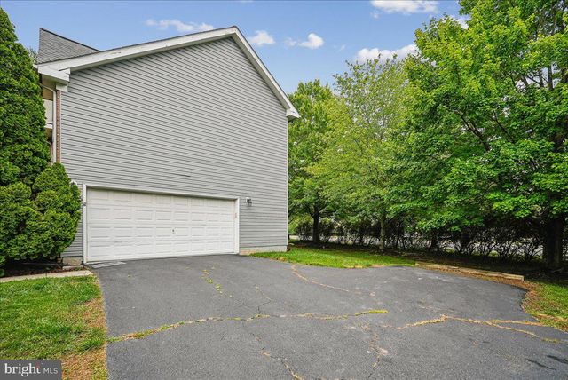 905 ROYAL ELM CT, Herndon, VA 20170