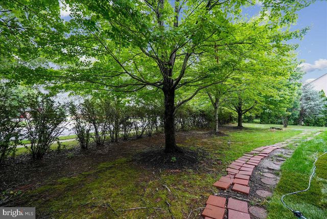 905 ROYAL ELM CT, Herndon, VA 20170
