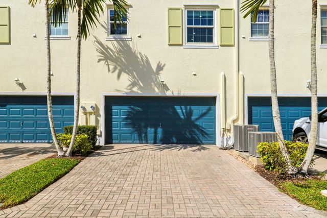 1472 Corbison Point Place, Jupiter, FL 33458