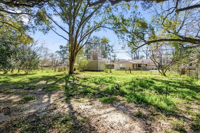 9444 Kingcrest Pkwy, Baton Rouge, LA 70810