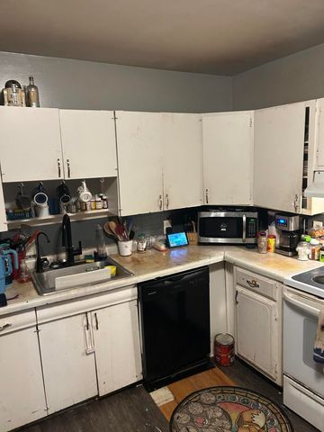 710 W WASHINGTON Avenue, Council Bluffs, IA 51503