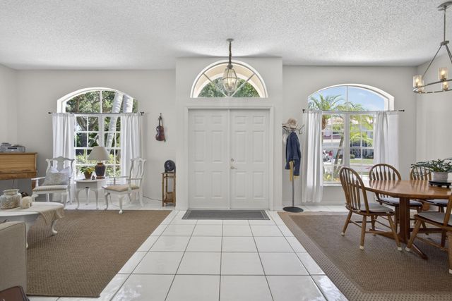 7595 Hollington Place, Greenacres, FL 33467