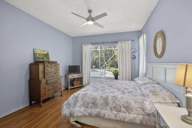 7595 Hollington Place, Greenacres, FL 33467