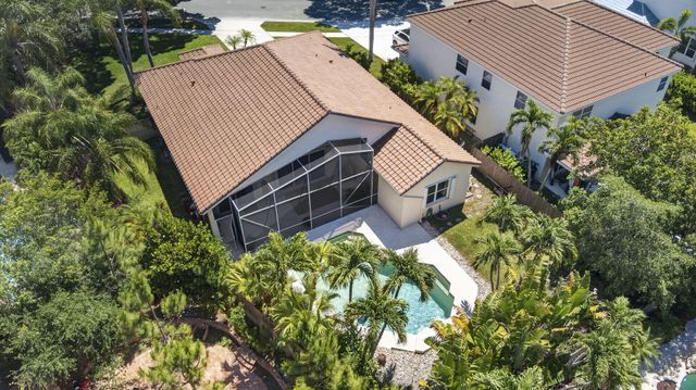 7595 Hollington Place, Greenacres, FL 33467