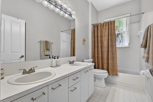 7595 Hollington Place, Greenacres, FL 33467