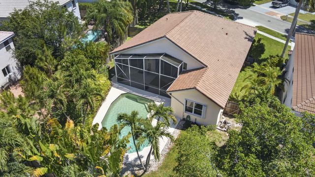 7595 Hollington Place, Greenacres, FL 33467