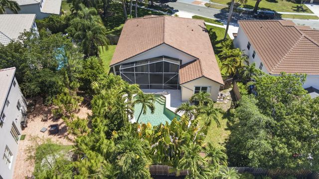 7595 Hollington Place, Greenacres, FL 33467