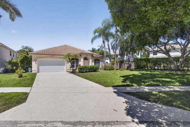 7595 Hollington Place, Greenacres, FL 33467