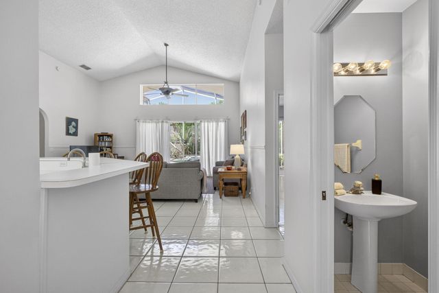 7595 Hollington Place, Greenacres, FL 33467