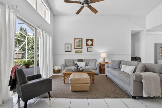 7595 Hollington Place, Greenacres, FL 33467