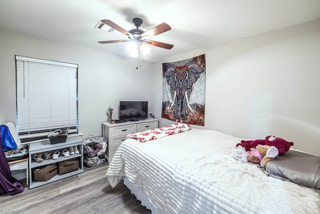 2584 Pineridge Street, Thibodaux, LA 70301