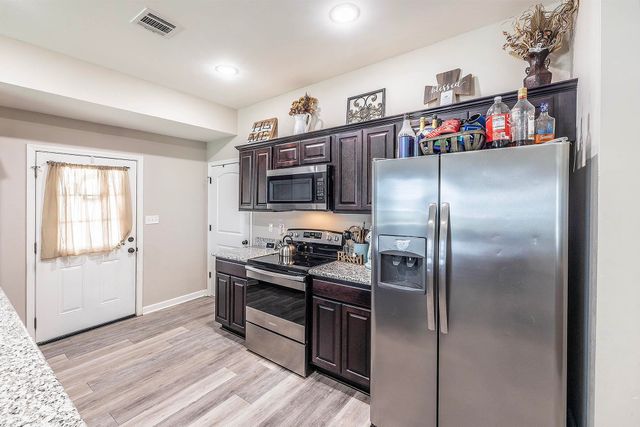 2584 Pineridge Street, Thibodaux, LA 70301