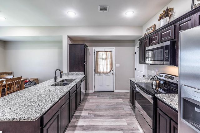 2584 Pineridge Street, Thibodaux, LA 70301