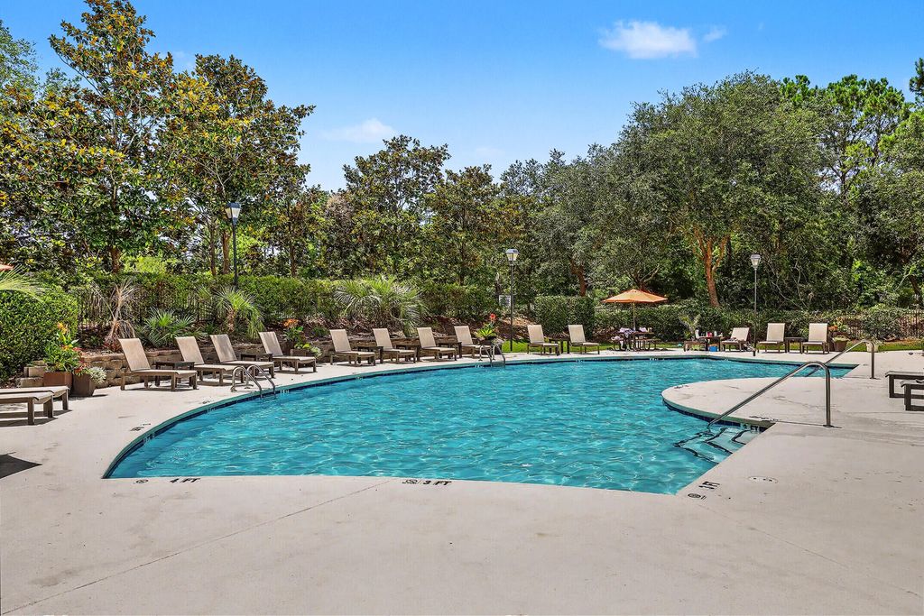 1300 Park West Boulevard Unit 824, Mount Pleasant, SC 29466