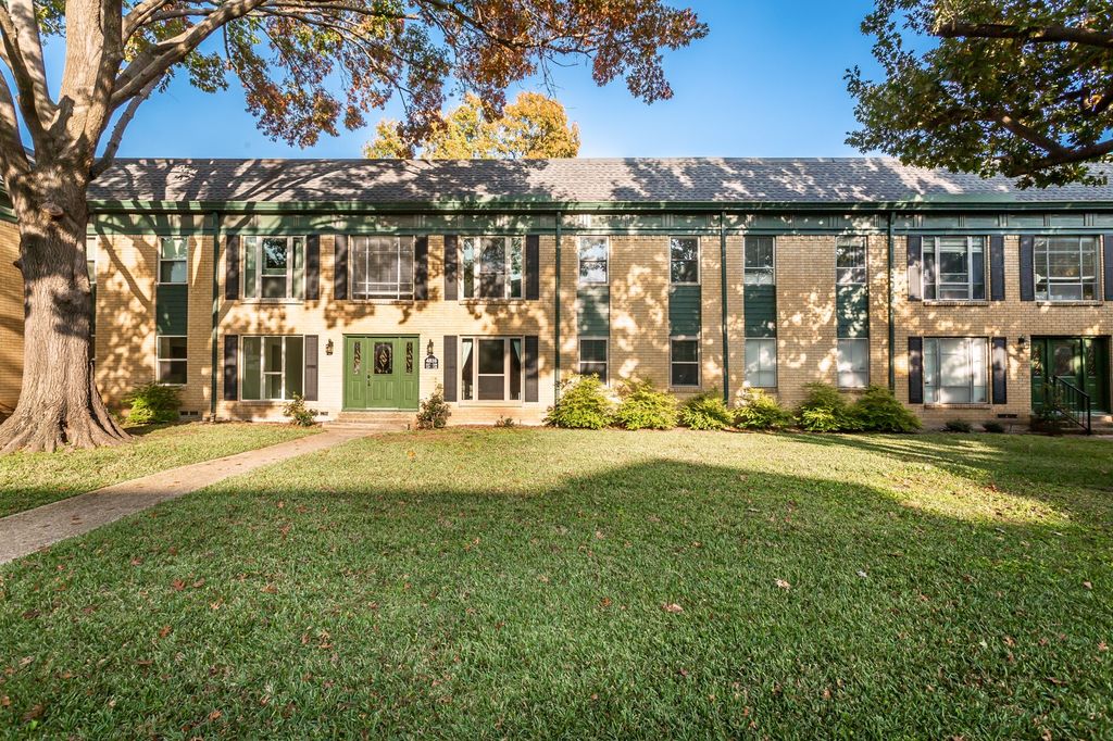 4816 Amesbury, Dallas, TX 75206