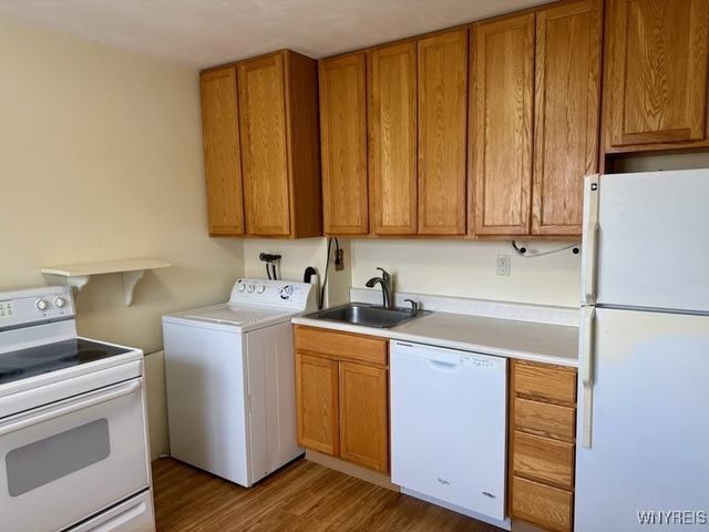 44 Elsie Lane, Grand Island, NY 14072