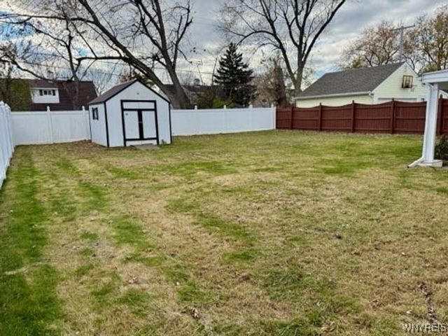 44 Elsie Lane, Grand Island, NY 14072