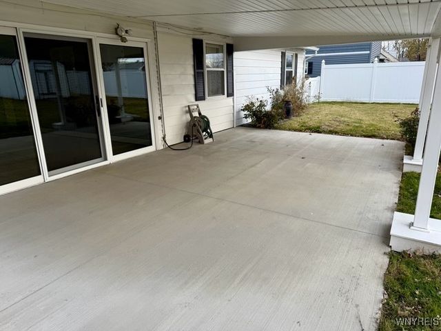 44 Elsie Lane, Grand Island, NY 14072