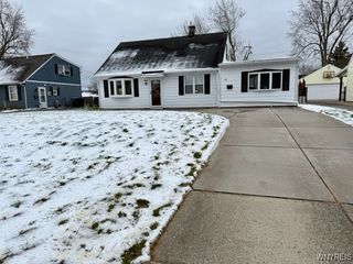 44 Elsie Lane, Grand Island, NY 14072