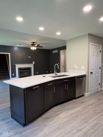 7026 Starkey Ridge Lane, Indianapolis, IN 46268