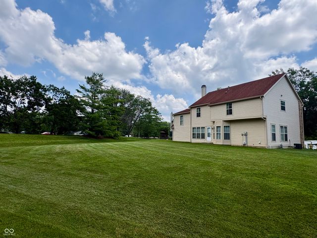 7026 Starkey Ridge Lane, Indianapolis, IN 46268
