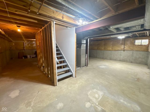 7026 Starkey Ridge Lane, Indianapolis, IN 46268