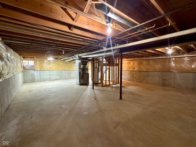 7026 Starkey Ridge Lane, Indianapolis, IN 46268