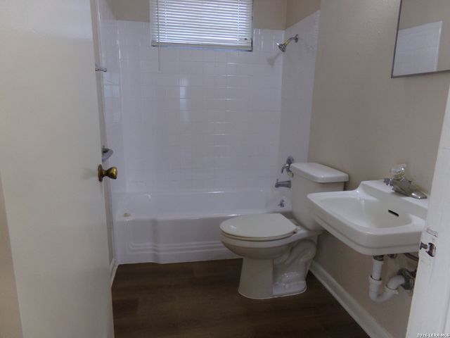 2403 Spur, San Antonio, TX 78227