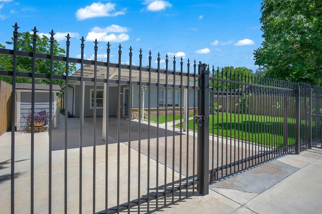 3531 Dalstrom Street, Houston, TX 77047