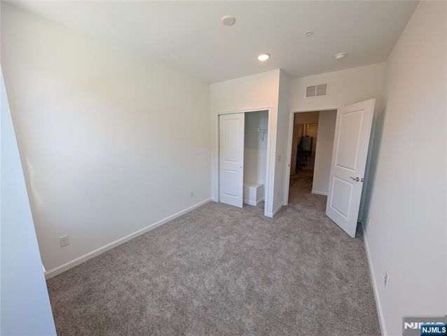 400 Willow 409, Kearny, NJ 07032