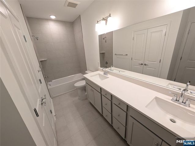 400 Willow 409, Kearny, NJ 07032