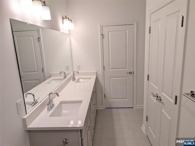 400 Willow 409, Kearny, NJ 07032