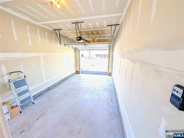 400 Willow 409, Kearny, NJ 07032