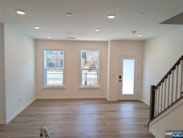 400 Willow 409, Kearny, NJ 07032