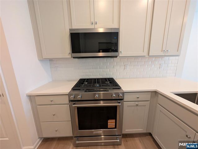 400 Willow 409, Kearny, NJ 07032