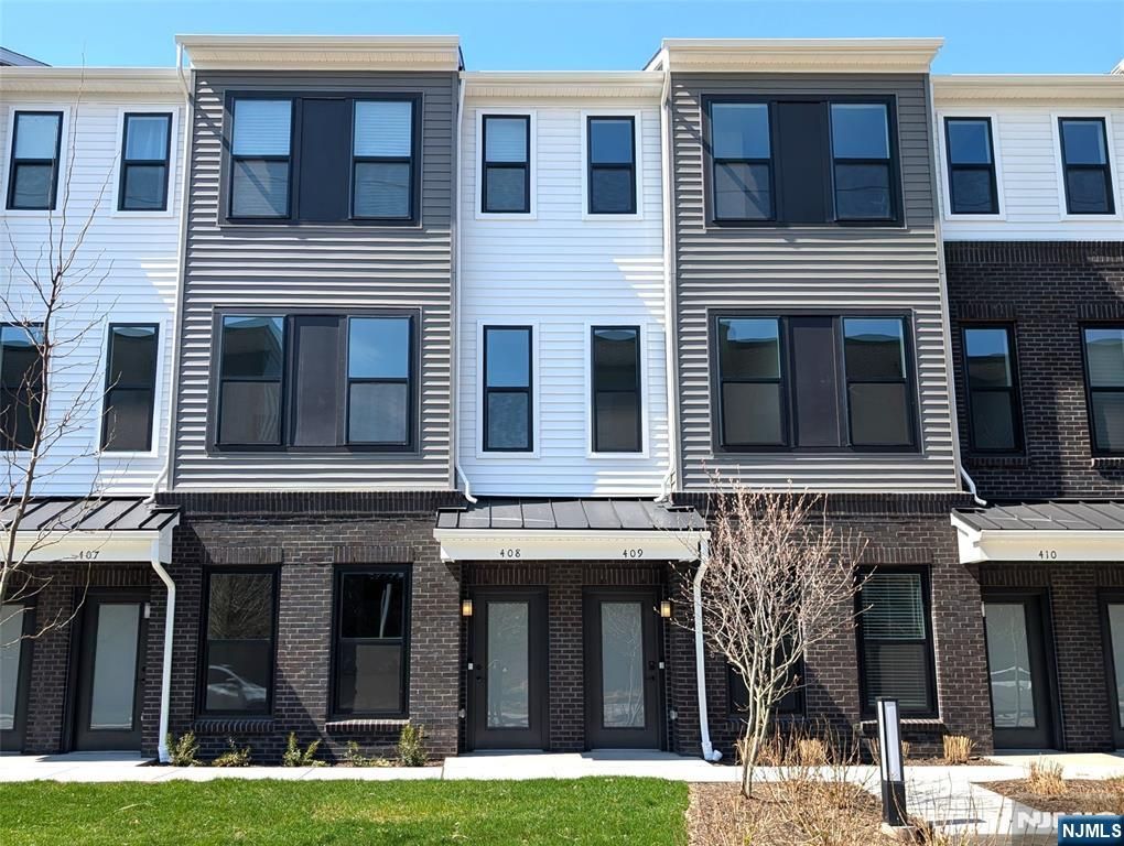 400 Willow 409, Kearny, NJ 07032