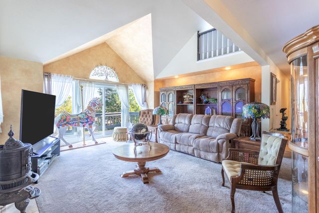 1025 Chardonnay Walk, Redding, CA 96001