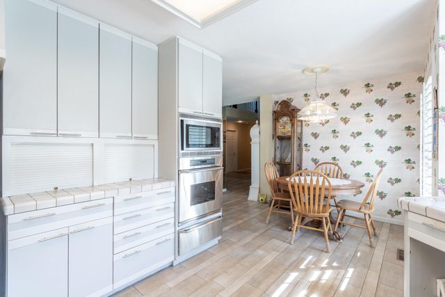 1025 Chardonnay Walk, Redding, CA 96001