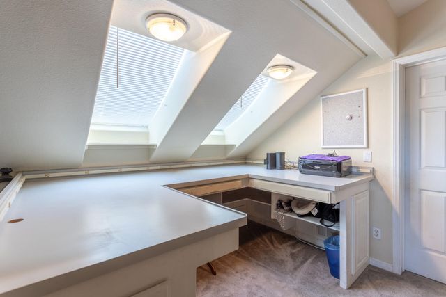 1025 Chardonnay Walk, Redding, CA 96001