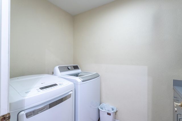 1025 Chardonnay Walk, Redding, CA 96001