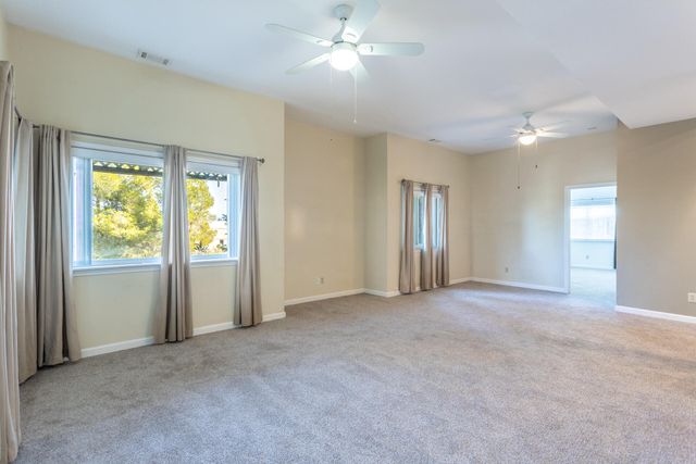 1025 Chardonnay Walk, Redding, CA 96001